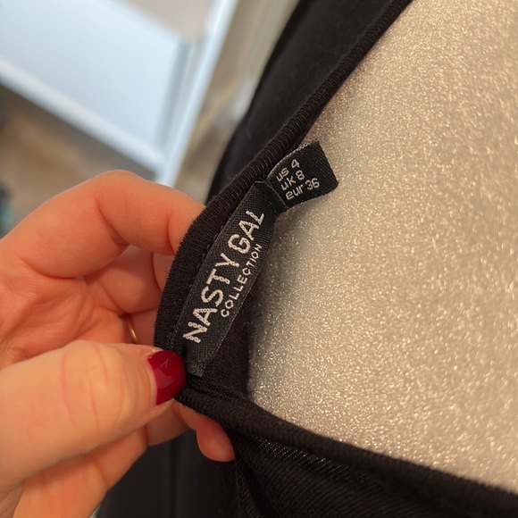 Nasty Gal Black Long Sleeve Bodysuit - Size 4 - Picture 3 of 3